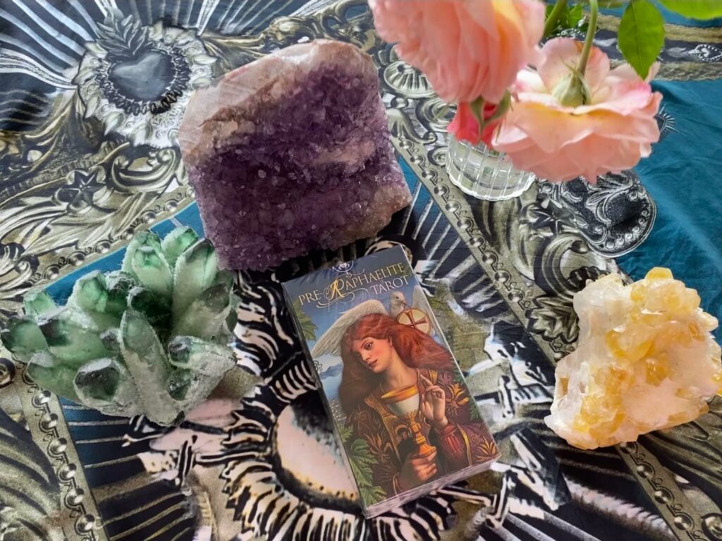 Pre-raphaelite Tarot