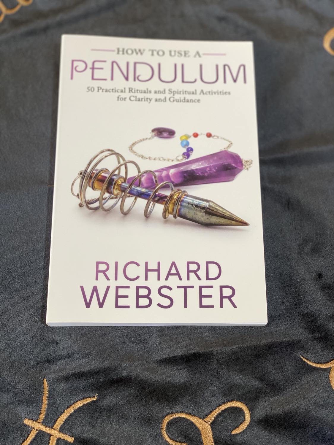 How to Use a Pendulum by Richard ster Pendragon Tarot & Psychics